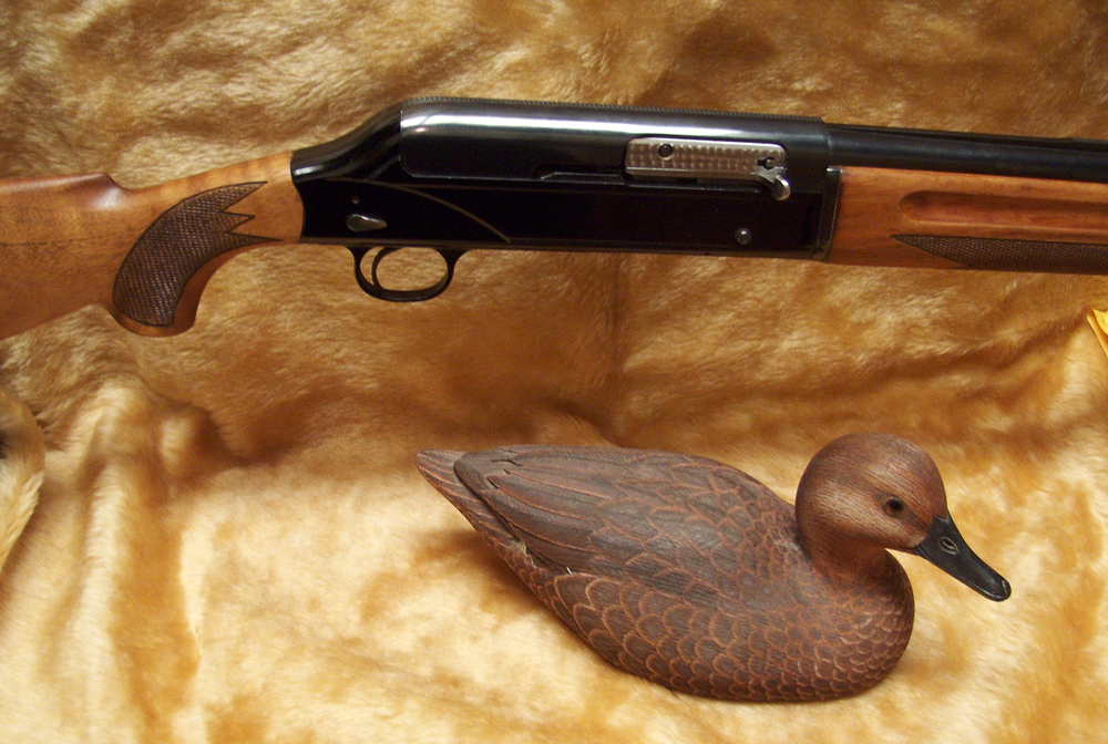 For waterfowlers, the Breda was available in 10-gauge and in 12-gauge 3-inch magnum models. These guns weighed from 7½ pounds in 12-gauge, up to 8½ pounds in 10-gauge.