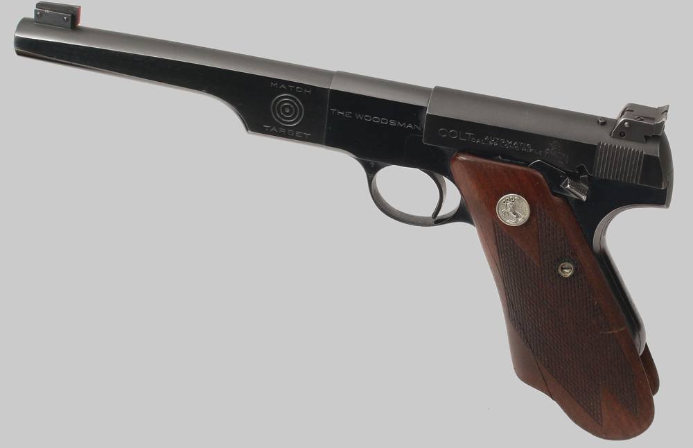 Recognized by its target logo and “elephant ear” walnut grips, this is a 1st Series Match Target Model, circa 1938.