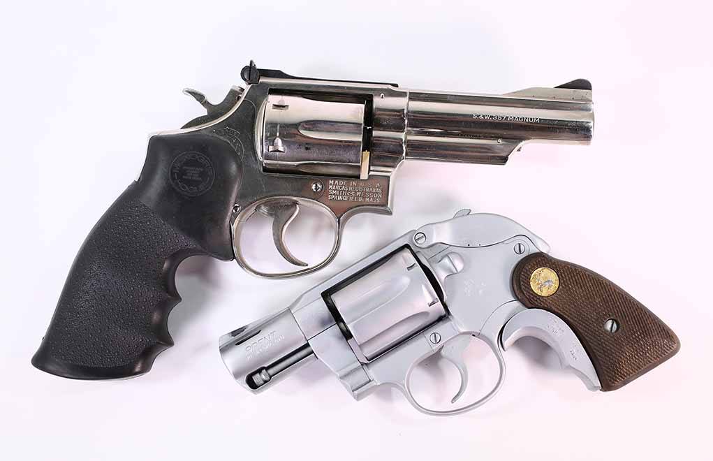A nice touch for a backup is identical capacity. Instead of a five-shot backup, using a Colt Agent gives you six in the spare. Counting can be difficult under stress, so it’s best to keep it simple.