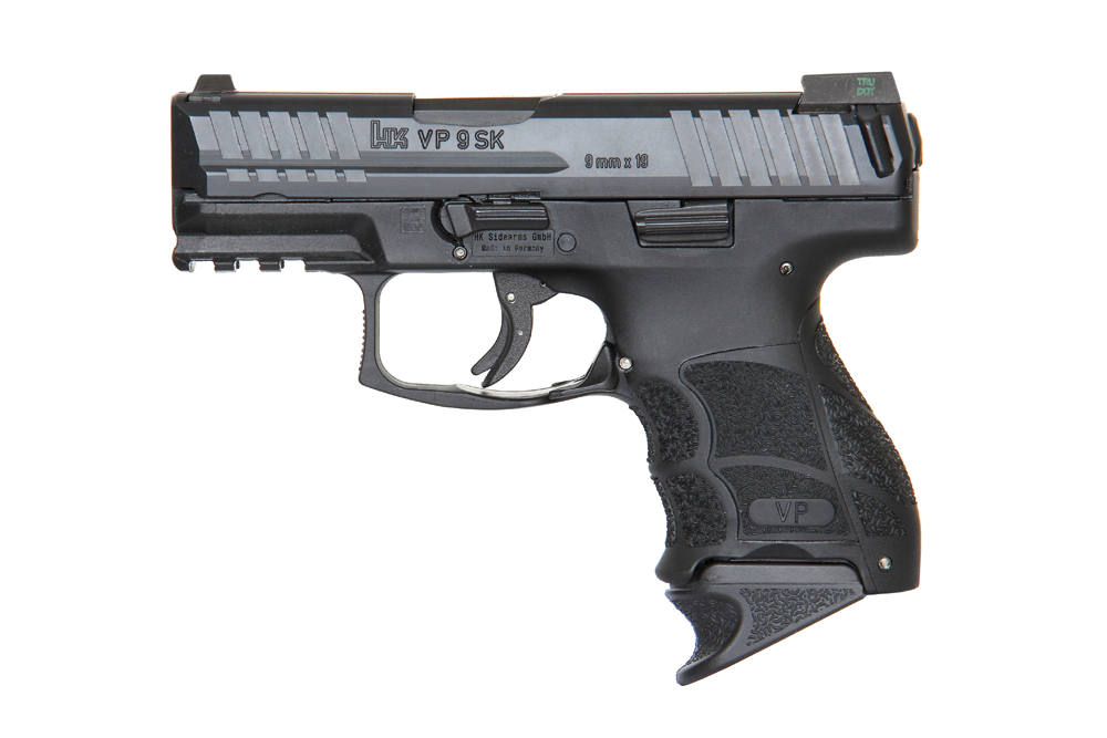 HK VP9SK pistol - night sights and extender
