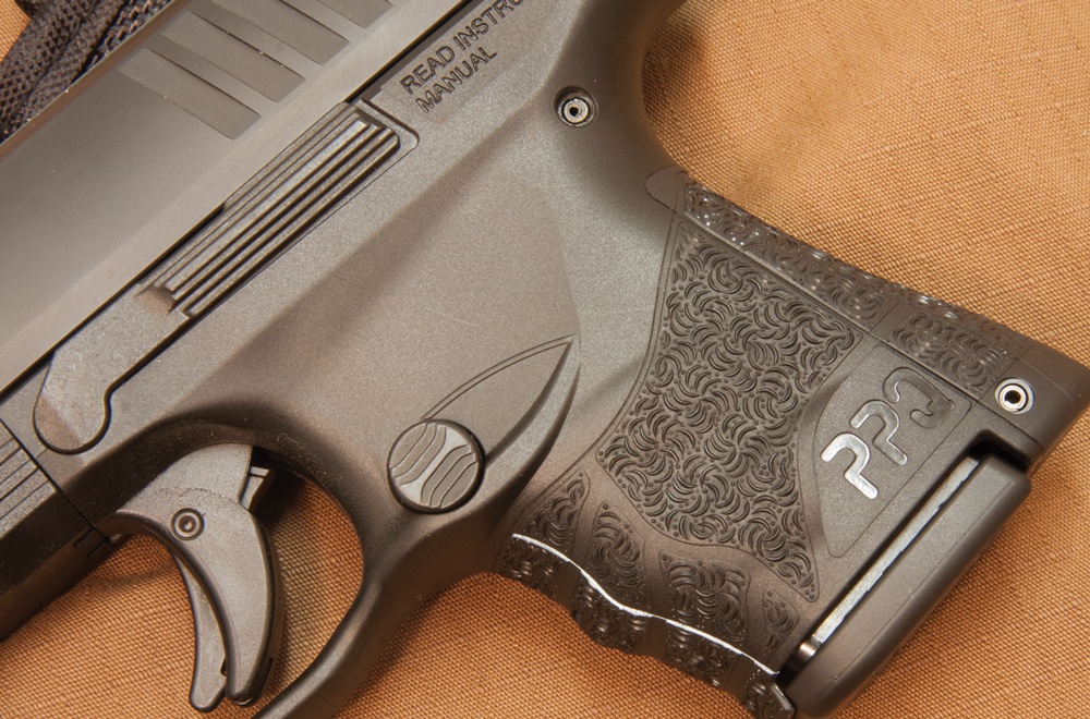 The PPQ SC features Walther’s signature non-slip cross-directional surface texturing on the grip.
