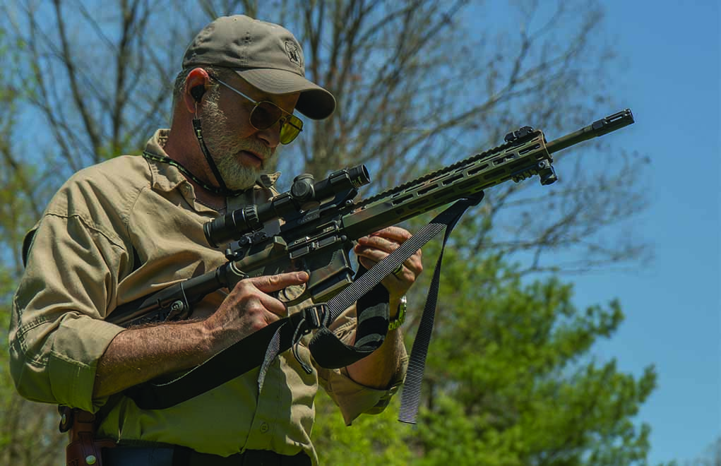 A good shooting sling can make all the difference when field shooting. To use it quickly and effectively, it needs to be adjusted properly.