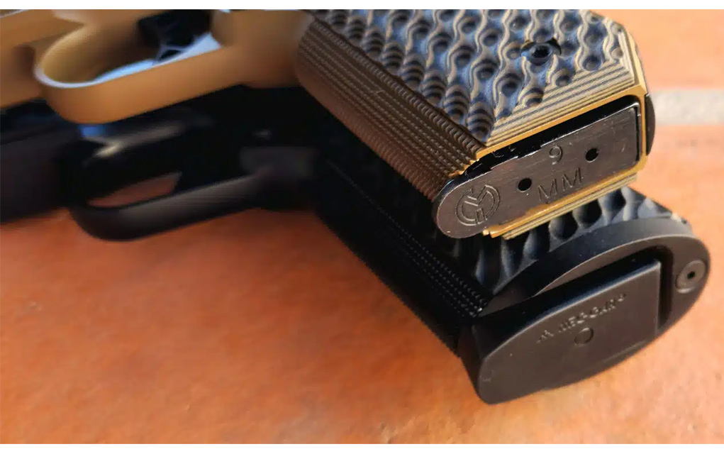 SPRINGFIELD ARMORY 1911 TRP AOS grip comparison