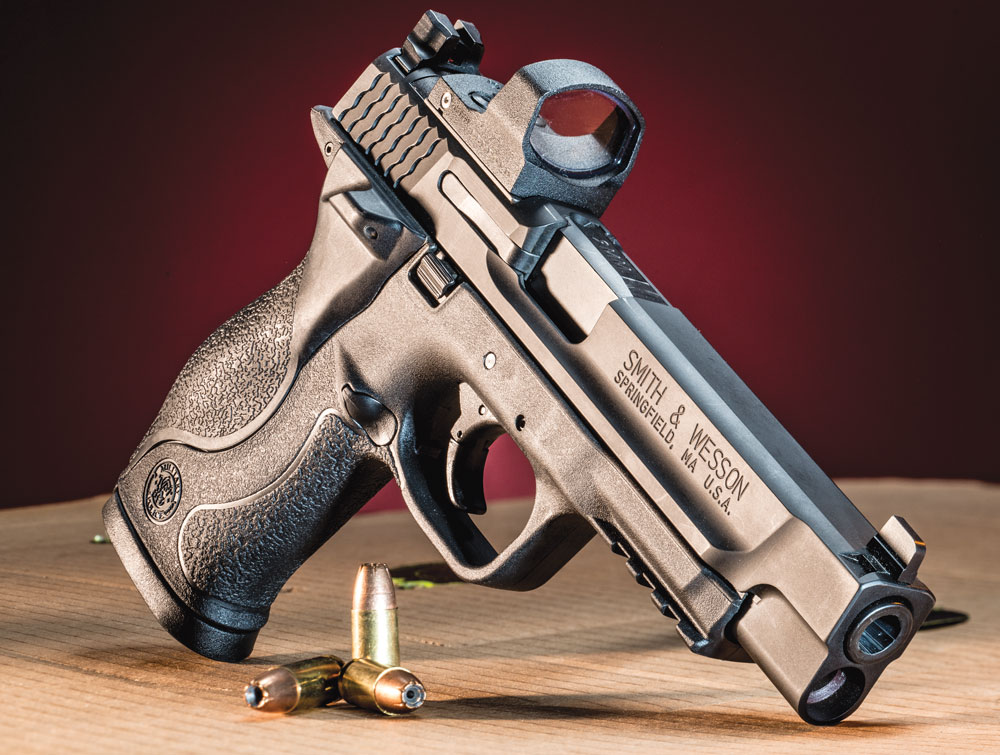 Smith & Wesson M&P Pro C.O.R.E. Review. Photos by Alex Landeen