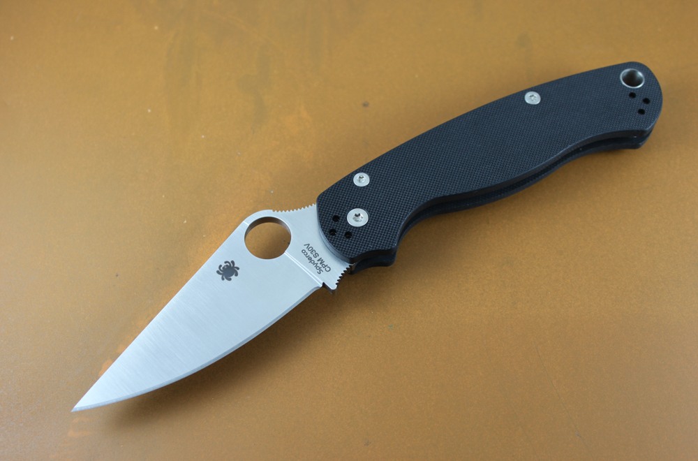 The Spyderco Para Military 2 folder has G-10 handle scales and a 3.43-inch CPM S30V blade. It weighs 3.9 ounces and is available from NewGraham.com for $136.47.