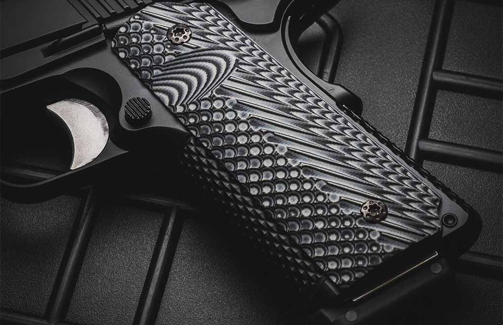 thumbnail image 2 of Full Size 1911 Pistol Grips - Pearl White Plastic With Double Diamond Pattern 2 of 4