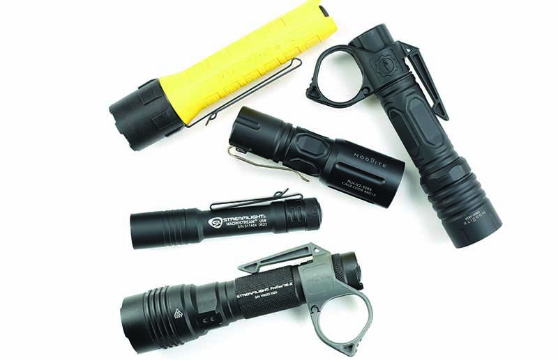 Being convenient to carry, a handheld light relies on a good pocket clip.