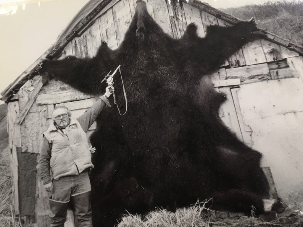 larry kelly hunt 3