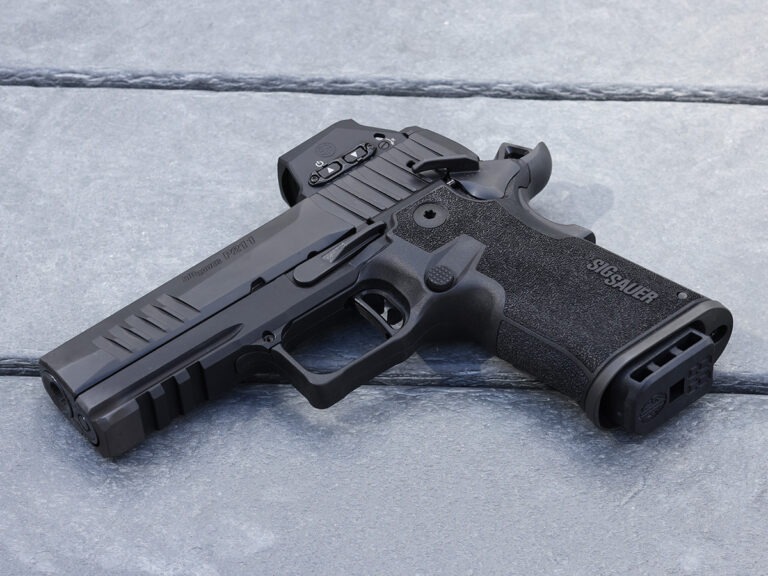 First Look: SIG P211 Full & Carry First Look: SIG P211 Full & Carry