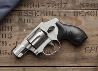 First Look: Davidson’s Exclusive Smith & Wesson J-Frame Revolvers smith wesson model 432